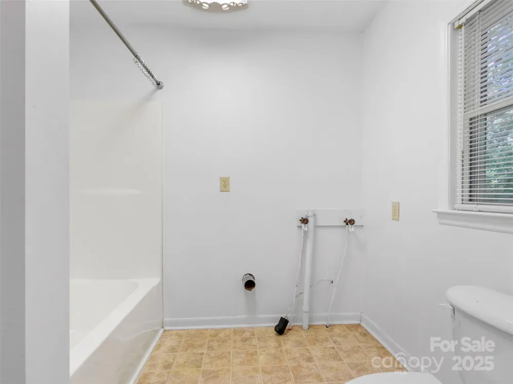 96 Thompson Road Spruce Pine, NC 28777