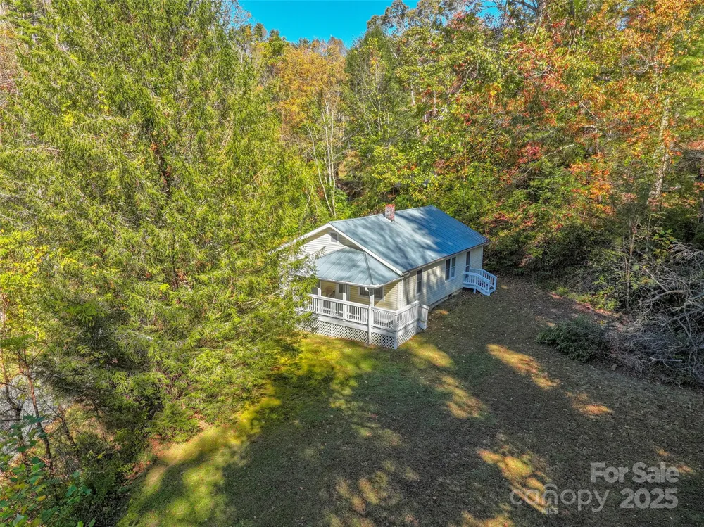 96 Thompson Road Spruce Pine, NC 28777