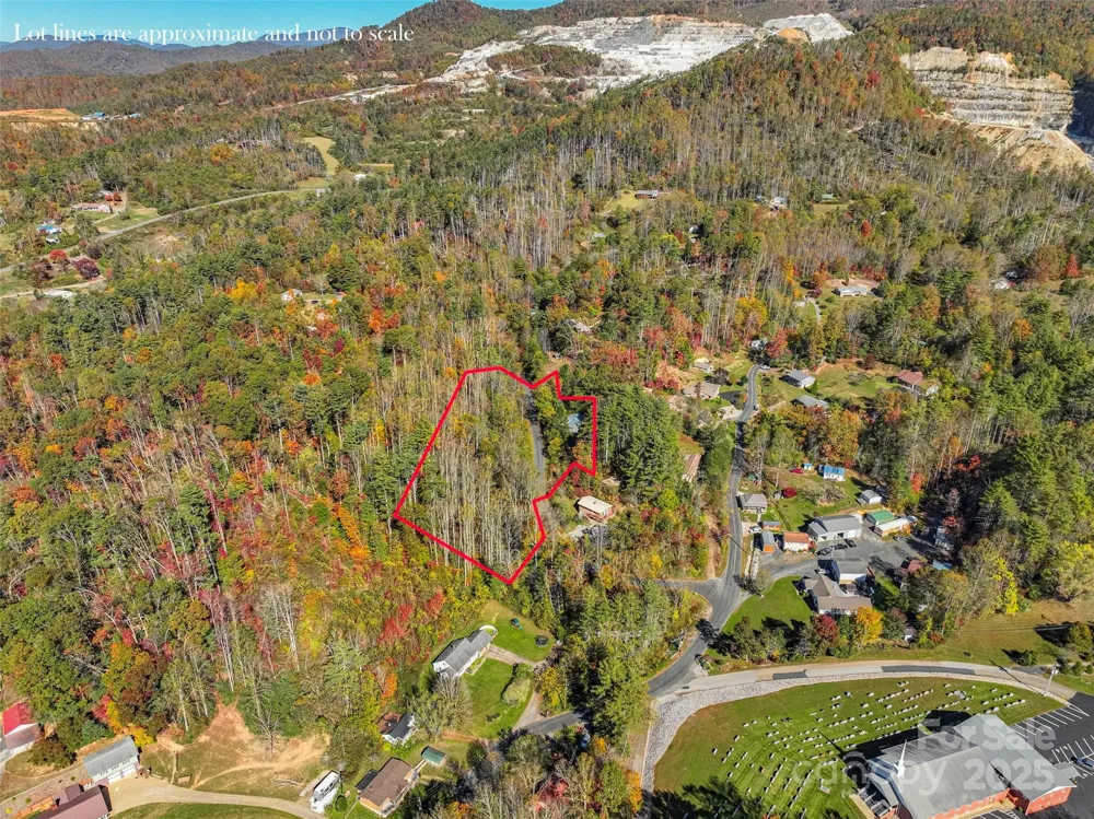96 Thompson Road Spruce Pine, NC 28777