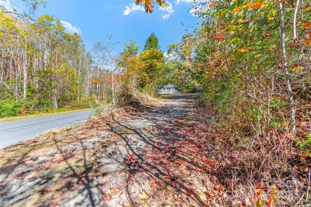 96 Thompson Road Spruce Pine, NC 28777