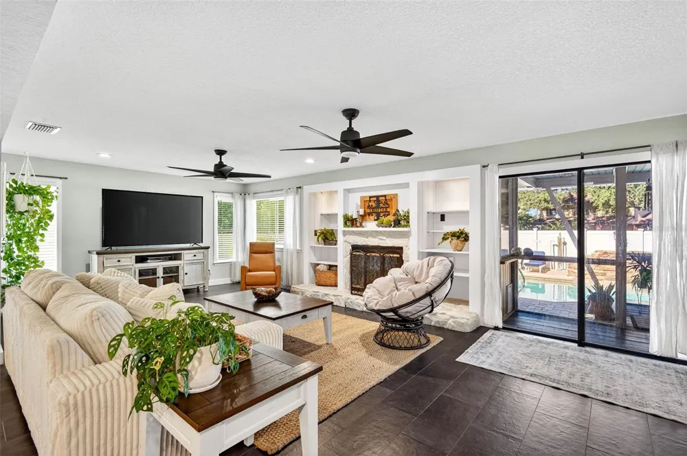 2366 PEMBROOK DRIVE Clearwater, FL 33764