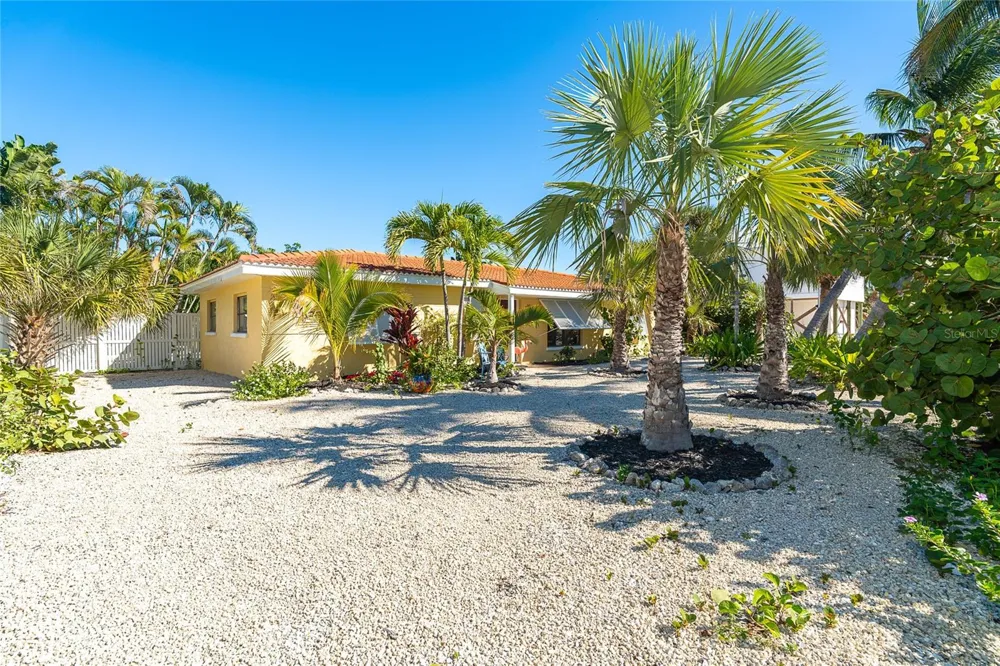 90 GULF BOULEVARD Placida, FL 33946