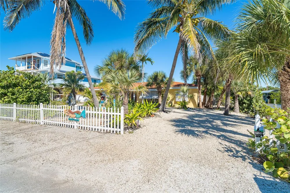 90 GULF BOULEVARD Placida, FL 33946