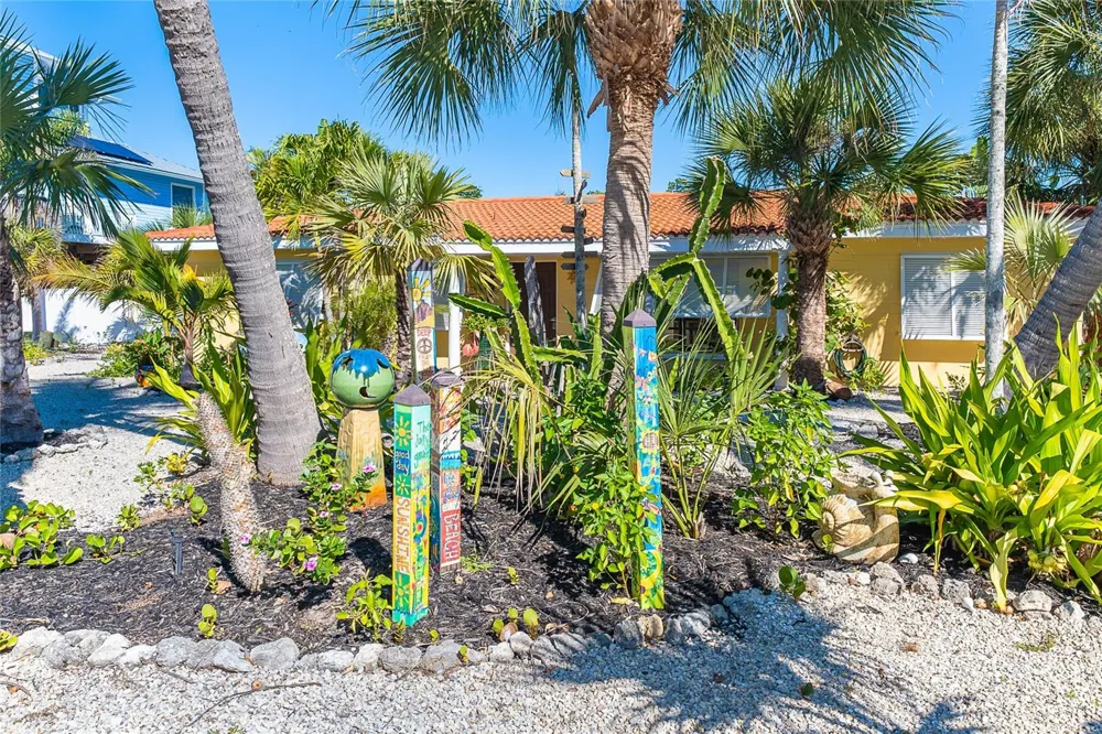 90 GULF BOULEVARD Placida, FL 33946