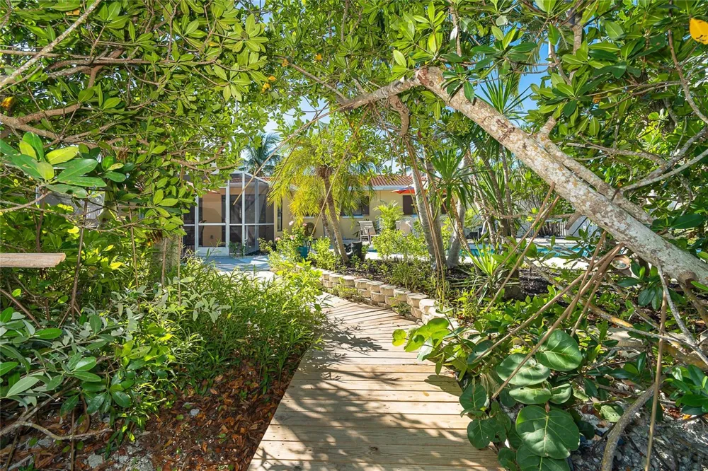 90 GULF BOULEVARD Placida, FL 33946