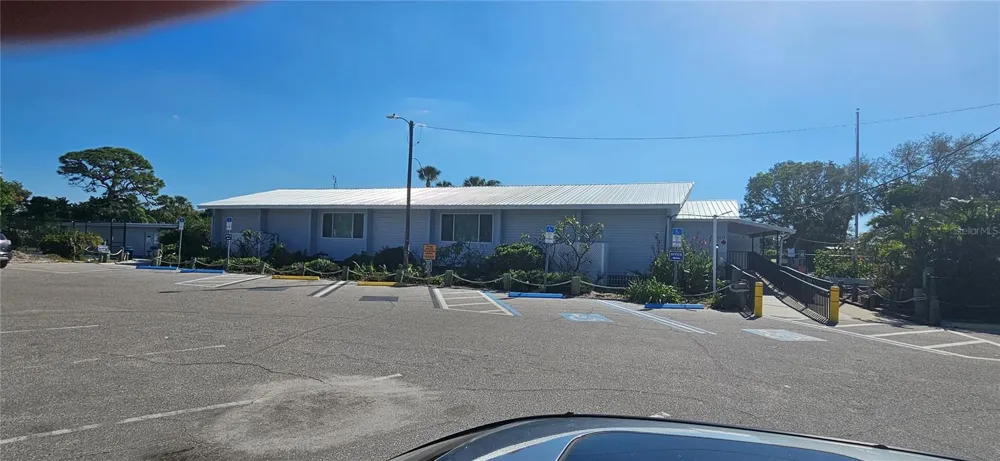 6328 GEORGIA AVENUE Bradenton, FL 34207