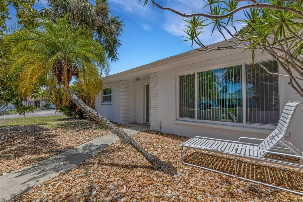 6328 GEORGIA AVENUE Bradenton, FL 34207
