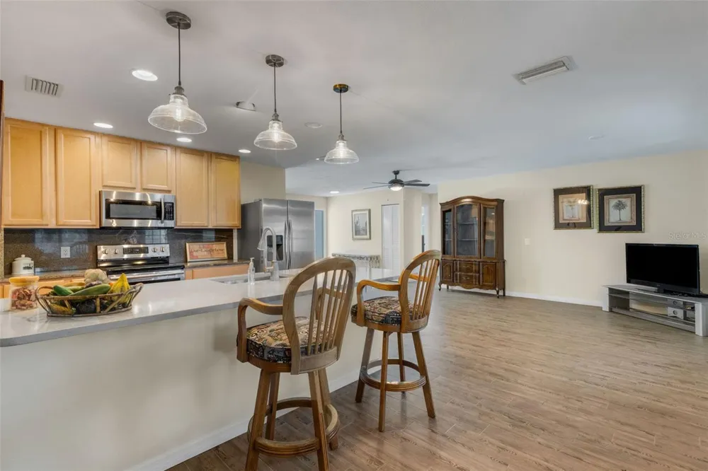 6328 GEORGIA AVENUE Bradenton, FL 34207