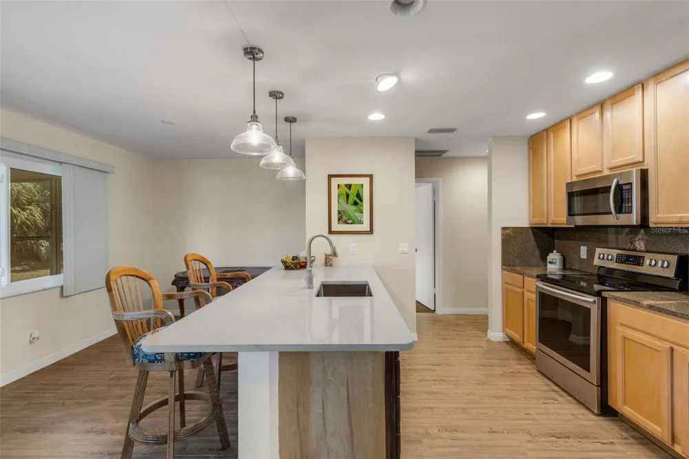 6328 GEORGIA AVENUE Bradenton, FL 34207