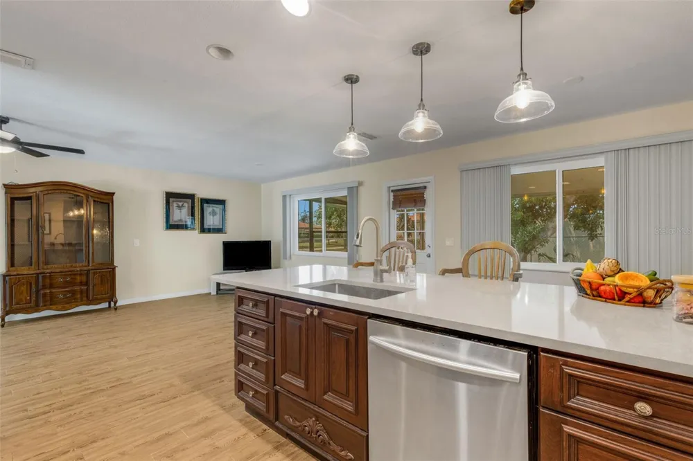 6328 GEORGIA AVENUE Bradenton, FL 34207