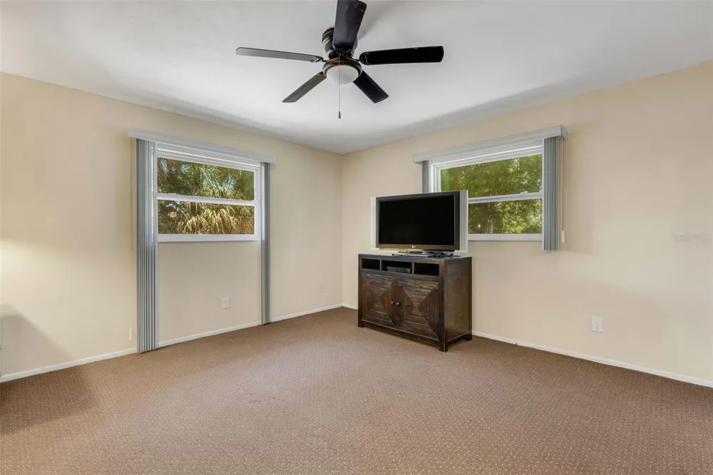 6328 GEORGIA AVENUE Bradenton, FL 34207