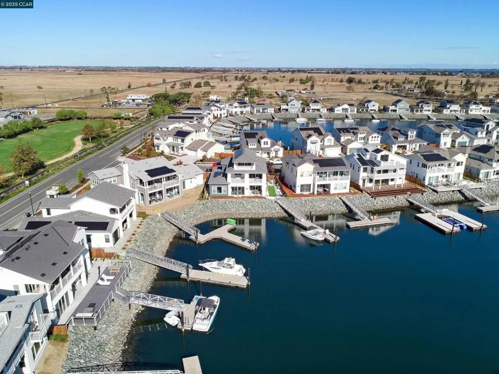 306 Navigators Bethel Island, CA 94511