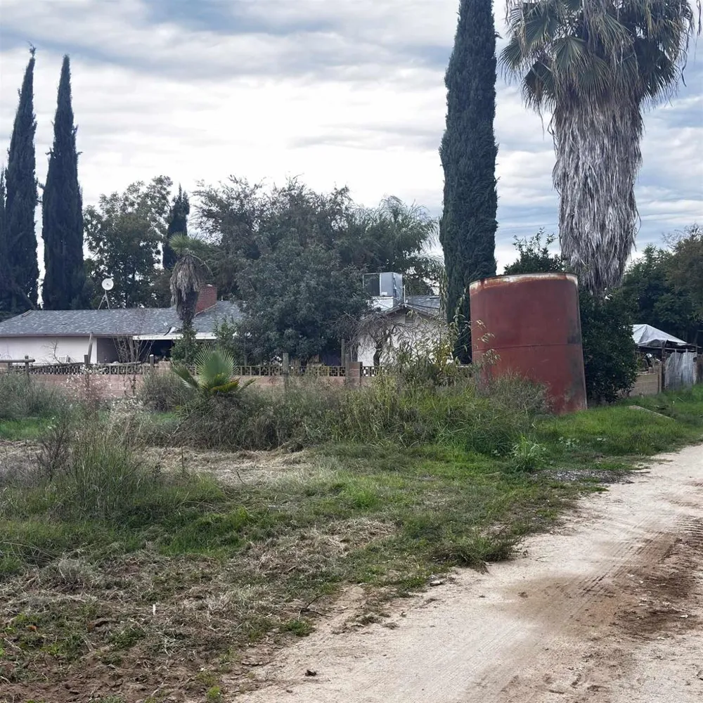 39088 Road 104 Dinuba, CA Road Dinuba, CA 93618