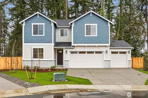 2207 Oak Court #8