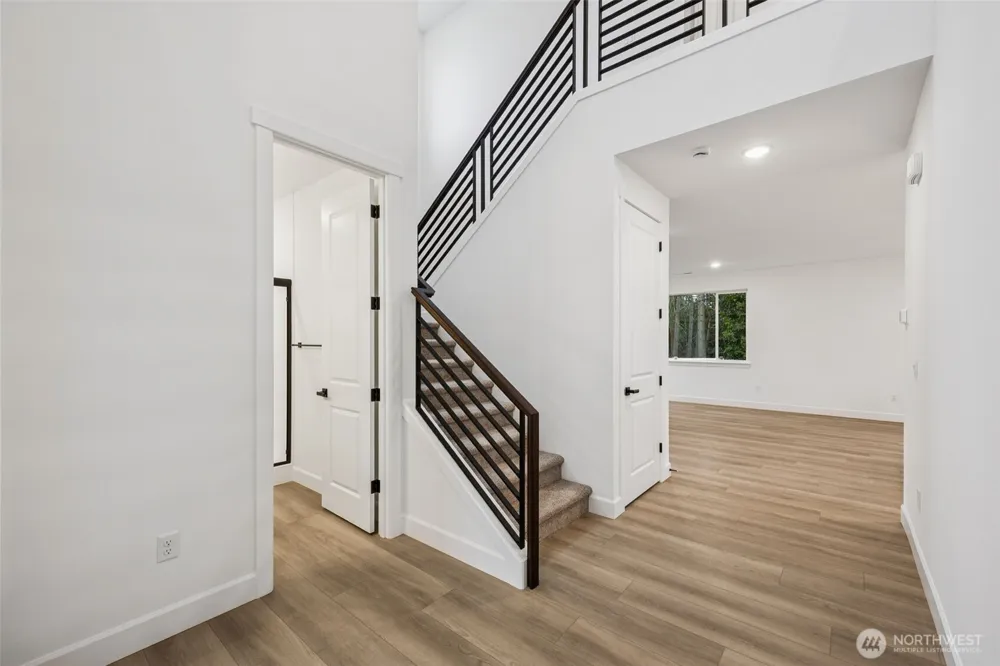 2207 Oak Court #8 Milton, WA 98354