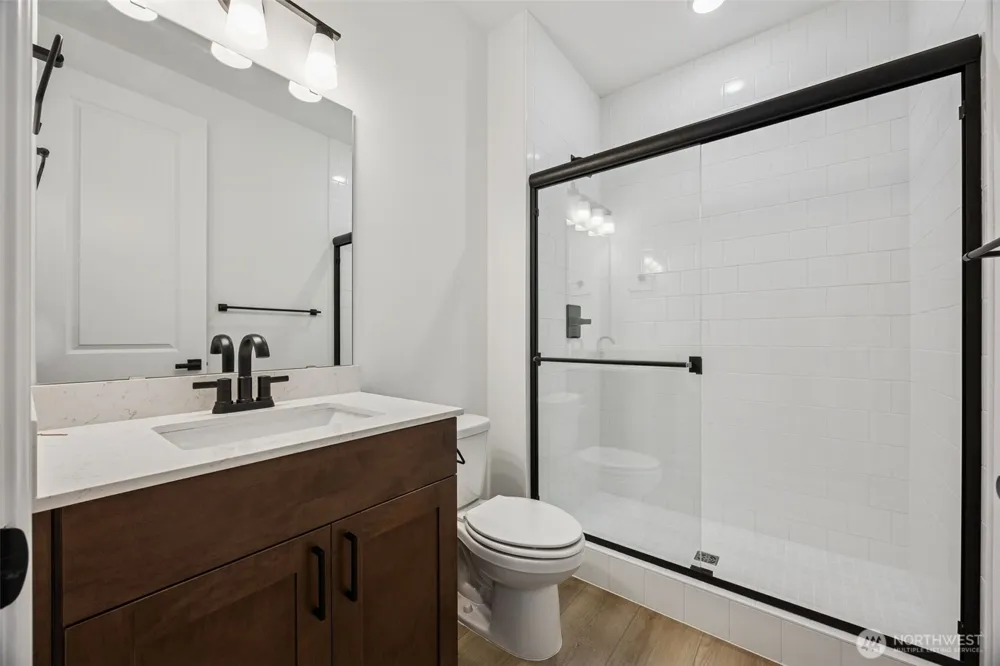 2207 Oak Court #8 Milton, WA 98354