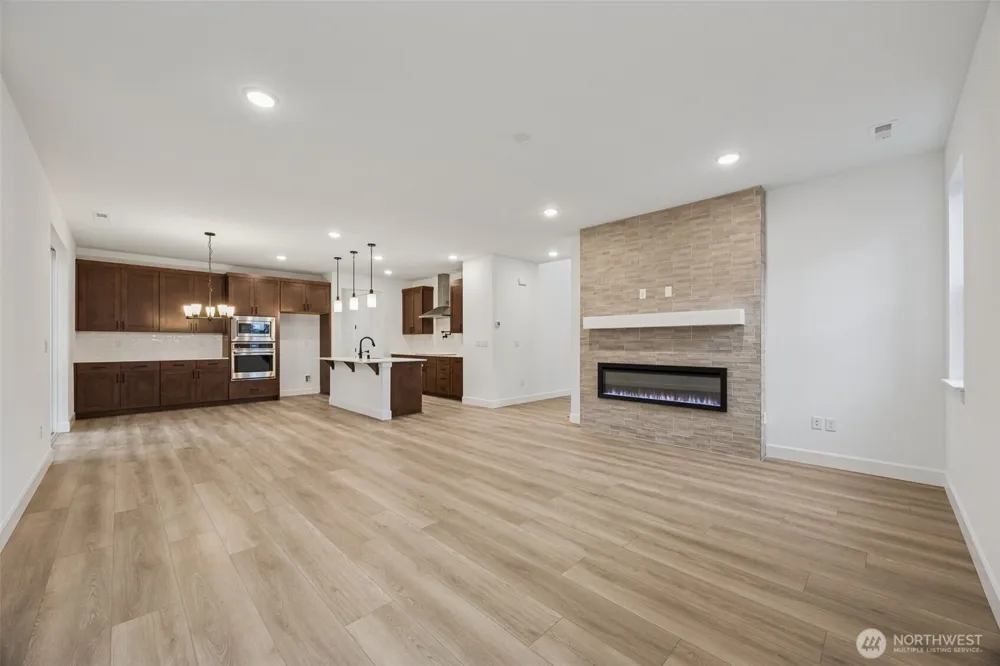 2207 Oak Court #8 Milton, WA 98354
