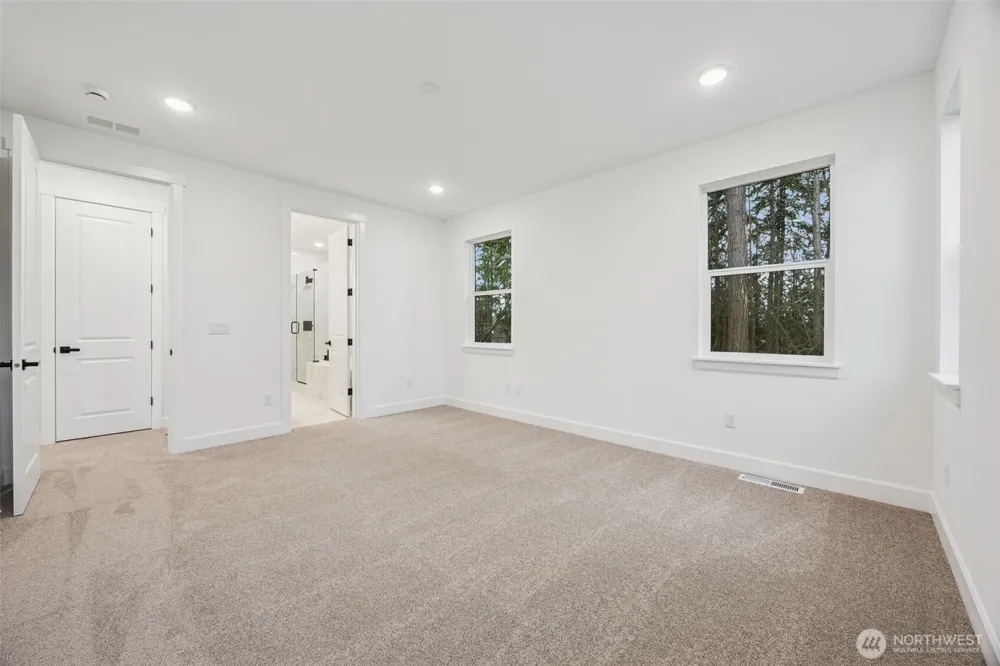 2207 Oak Court #8 Milton, WA 98354