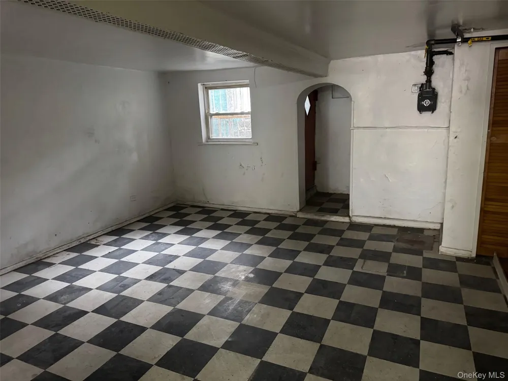 1183 Grenada Place Bronx, NY 10466