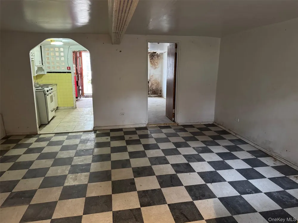 1183 Grenada Place Bronx, NY 10466