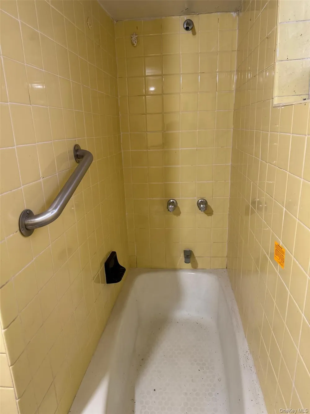 1183 Grenada Place Bronx, NY 10466
