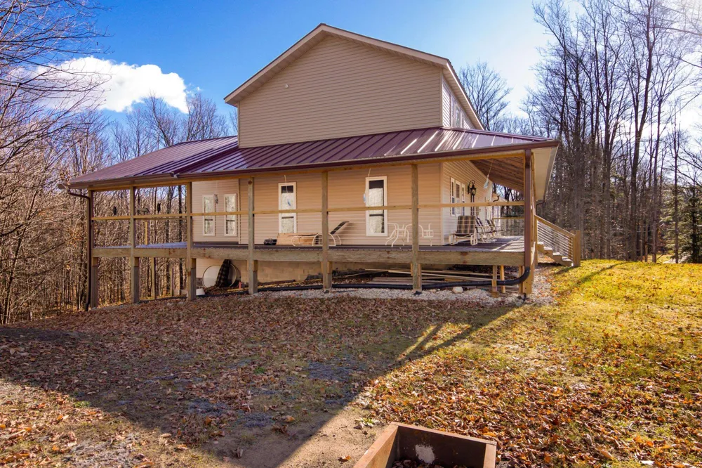 5877 E Lake Five Lane Excelsior Township, MI 49646