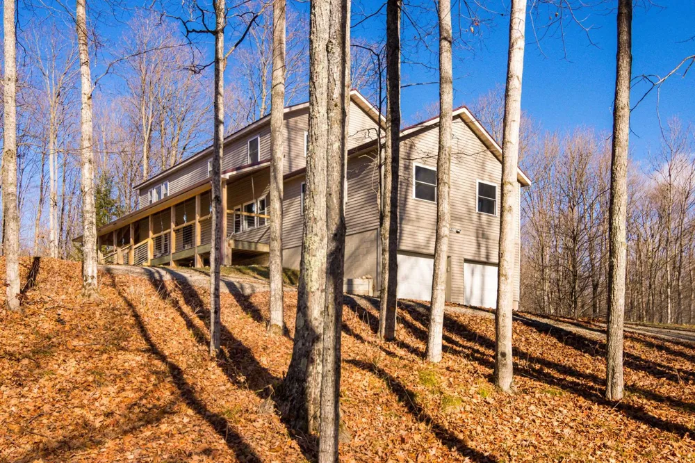 5877 E Lake Five Lane Excelsior Township, MI 49646