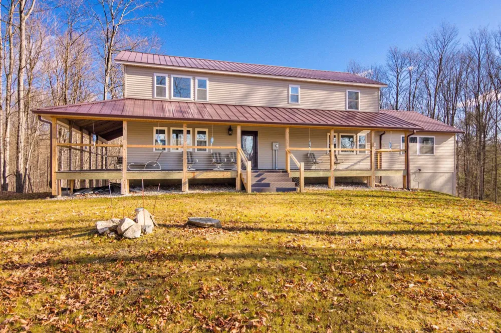 5877 E Lake Five Lane Excelsior Township, MI 49646