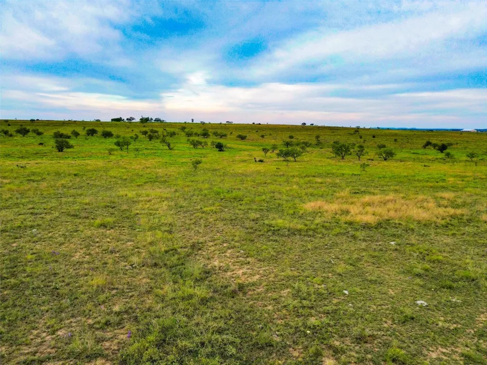 6988 CR 2109 Lometa, TX 76853
