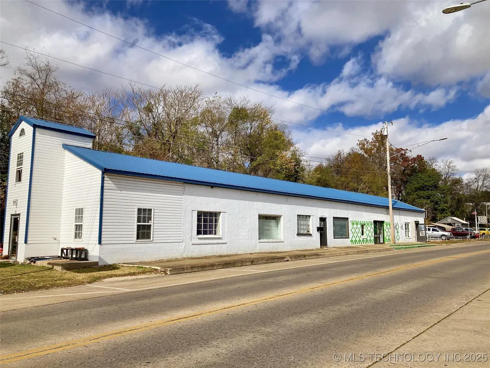 704 S Muskogee Avenue Tahlequah, OK 74464
