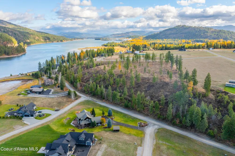 NNA Woodchuck Dr, Lot 15 Priest River, ID 83856
