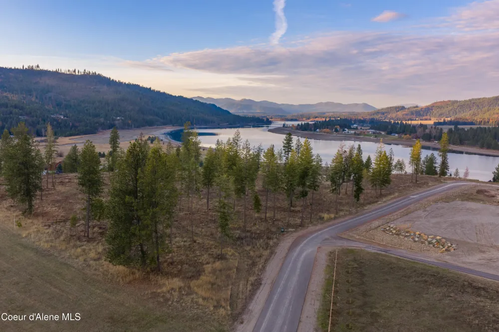 NNA Woodchuck Dr, Lot 15 Priest River, ID 83856