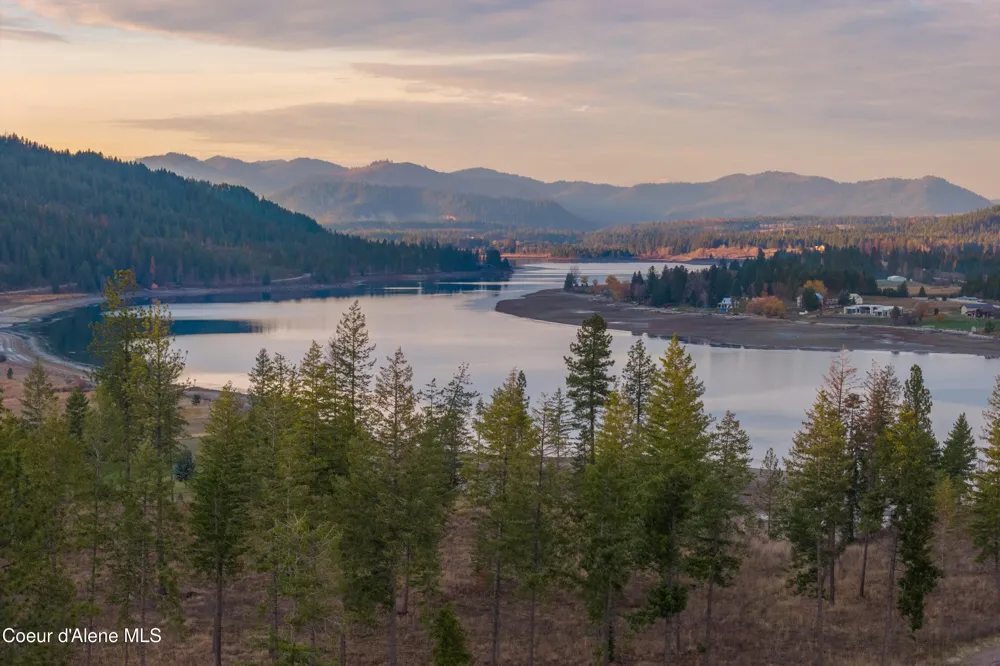 NNA Woodchuck Dr, Lot 15 Priest River, ID 83856