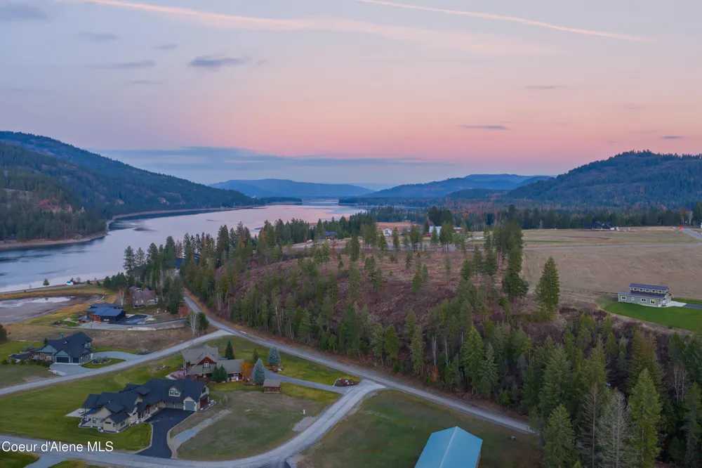 NNA Woodchuck Dr, Lot 15 Priest River, ID 83856