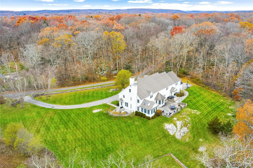 11 Lost Nations Road Pound Ridge, NY 10576