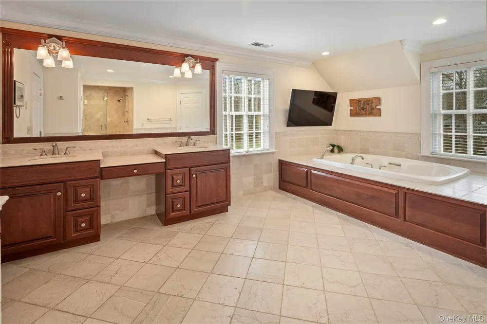 11 Lost Nations Road Pound Ridge, NY 10576