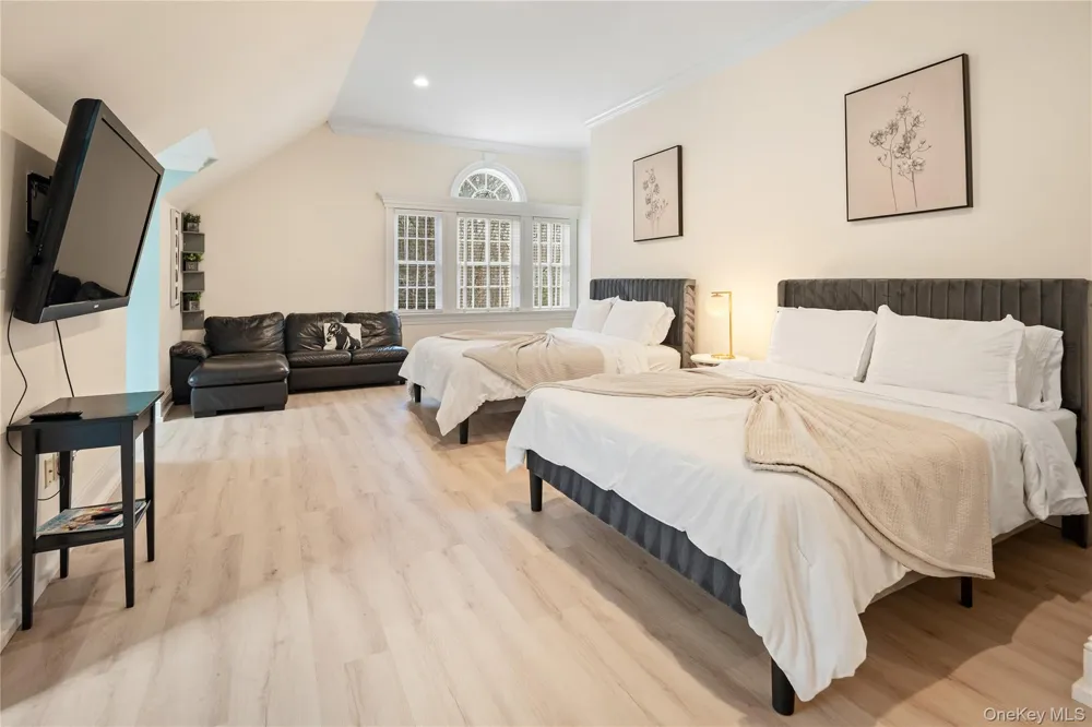 11 Lost Nations Road Pound Ridge, NY 10576