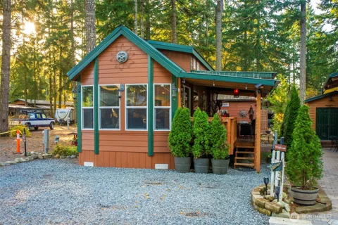 1546 Reservation Rd SE #218