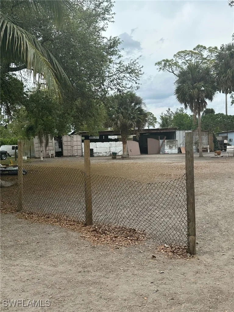 D ROAD Loxahatchee, FL 33470