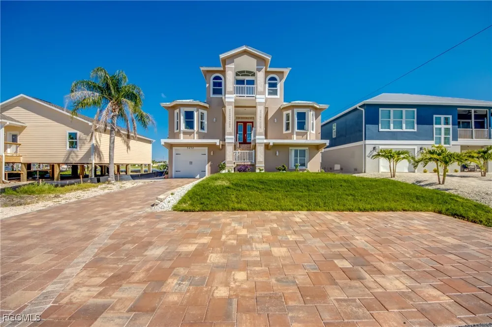 1st Avenue St James City, FL 33956