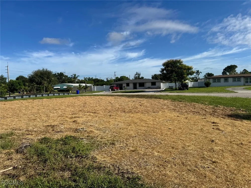 Orangewood Avenue Fort Myers, FL 33901