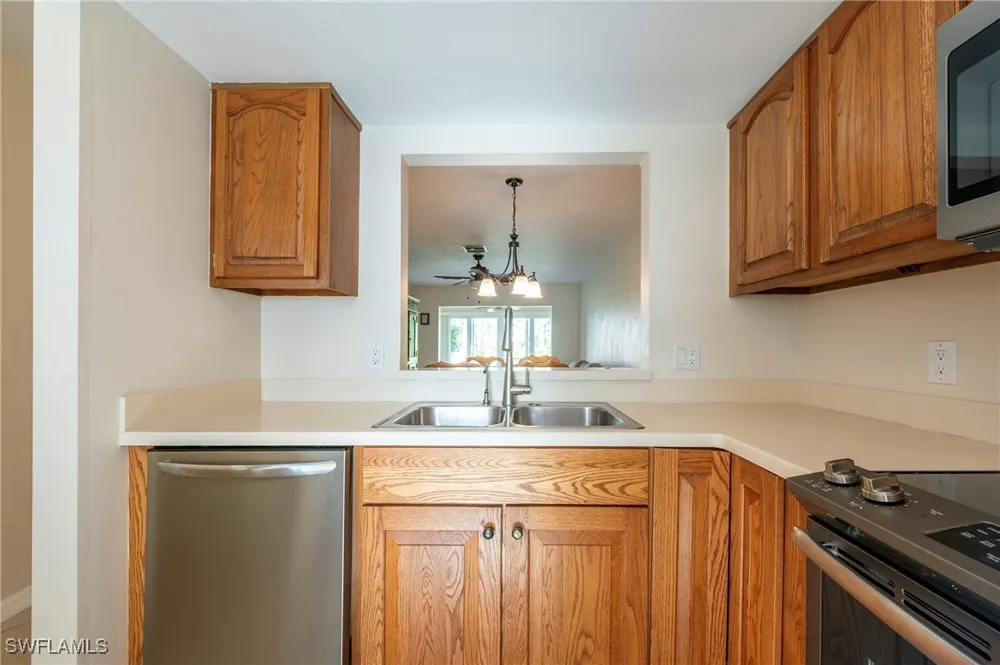Pine Isle Lane #1006 Naples, FL 34112