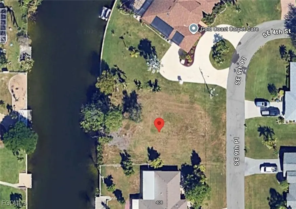 SE 9th Place Cape Coral, FL 33990
