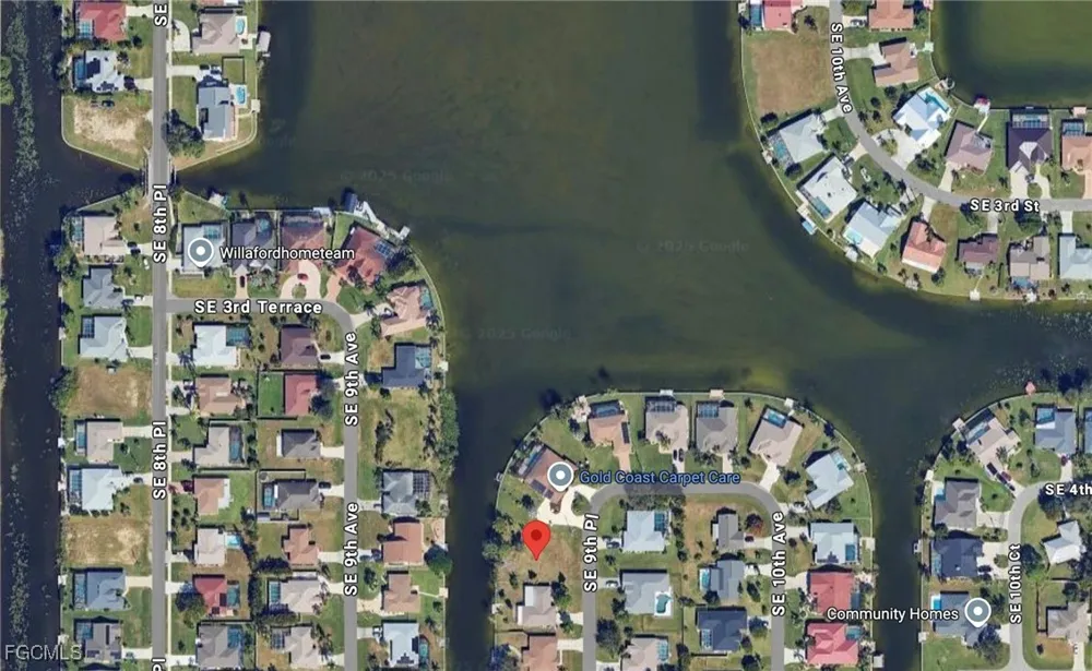 SE 9th Place Cape Coral, FL 33990