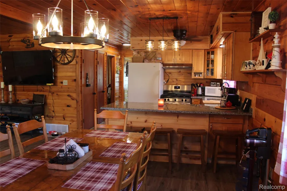 3403 Eggleston Road Mentor Township, MI 48647
