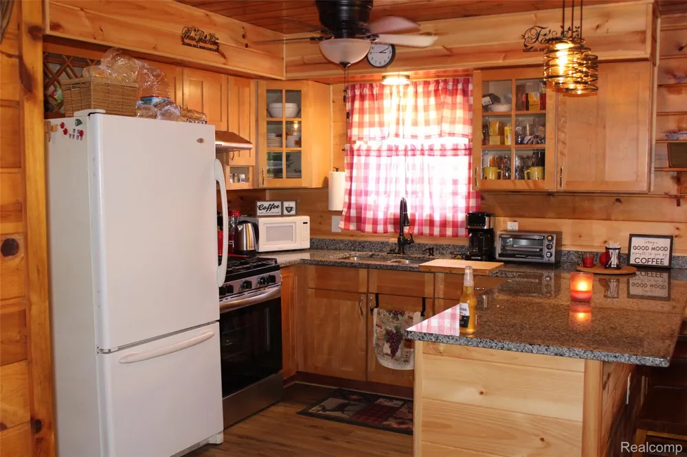 3403 Eggleston Road Mentor Township, MI 48647