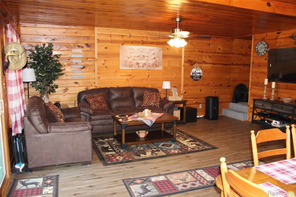 3403 Eggleston Road Mentor Township, MI 48647