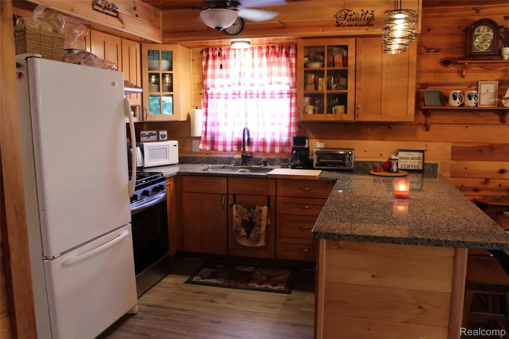 3403 Eggleston Road Mentor Township, MI 48647