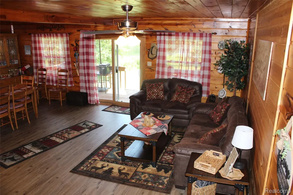 3403 Eggleston Road Mentor Township, MI 48647