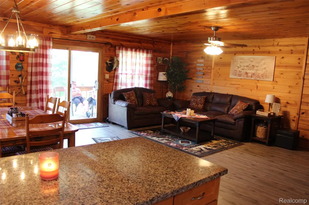 3403 Eggleston Road Mentor Township, MI 48647